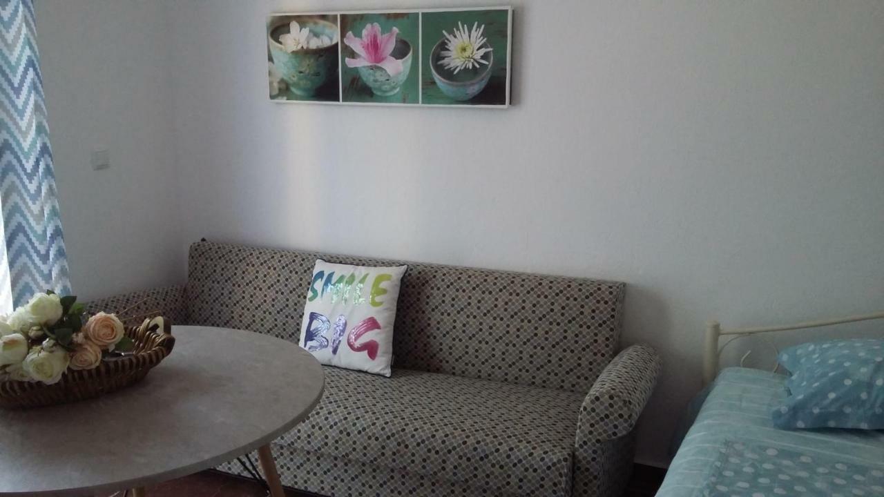 Maria Apartments 네아 카르발리 외부 사진
