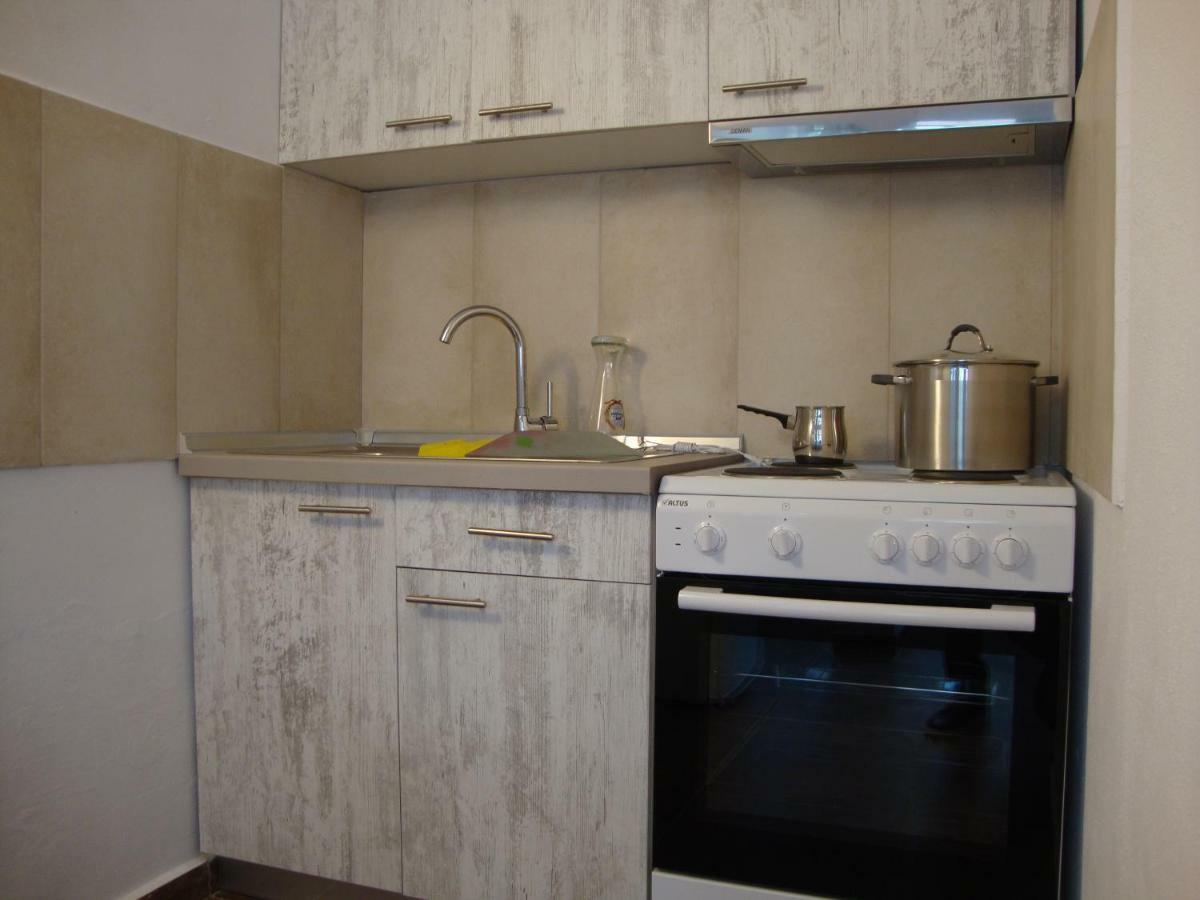 Maria Apartments 네아 카르발리 외부 사진