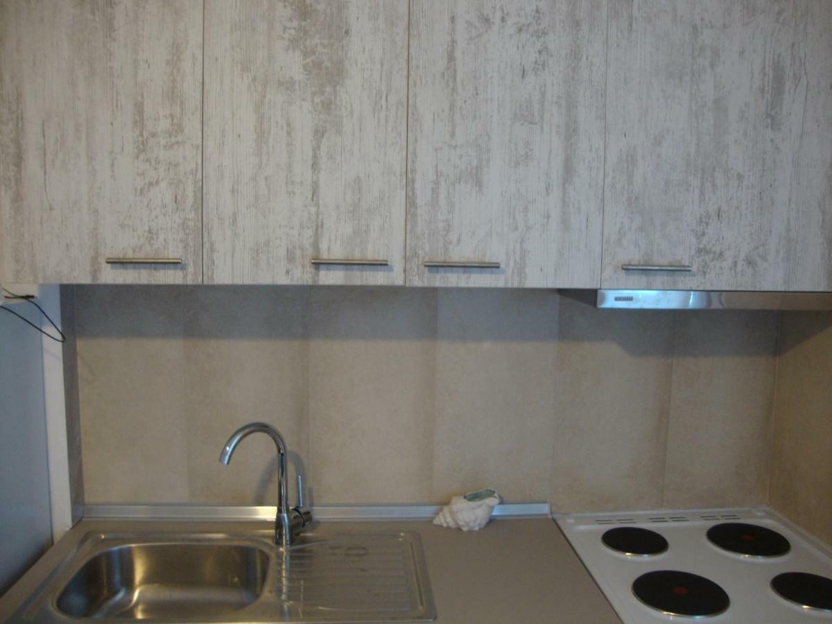 Maria Apartments 네아 카르발리 외부 사진