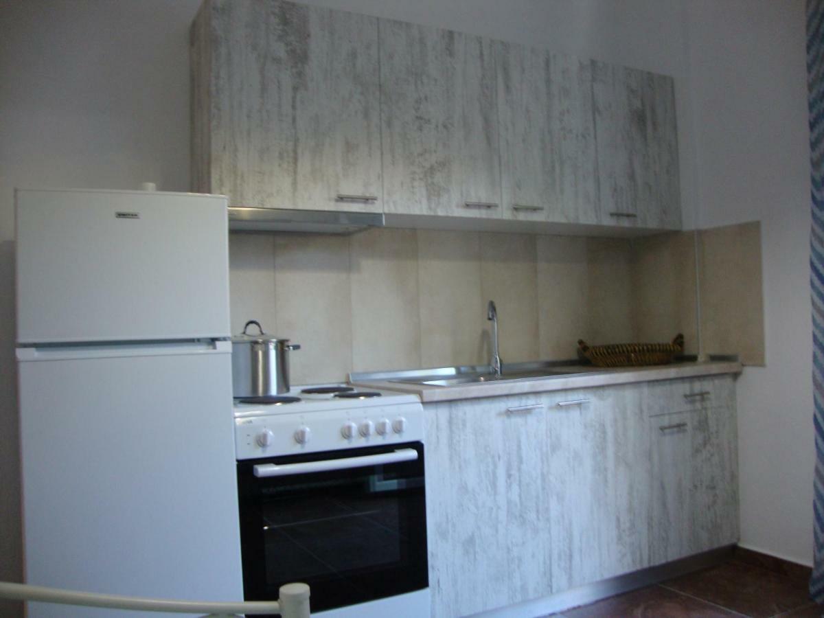 Maria Apartments 네아 카르발리 외부 사진