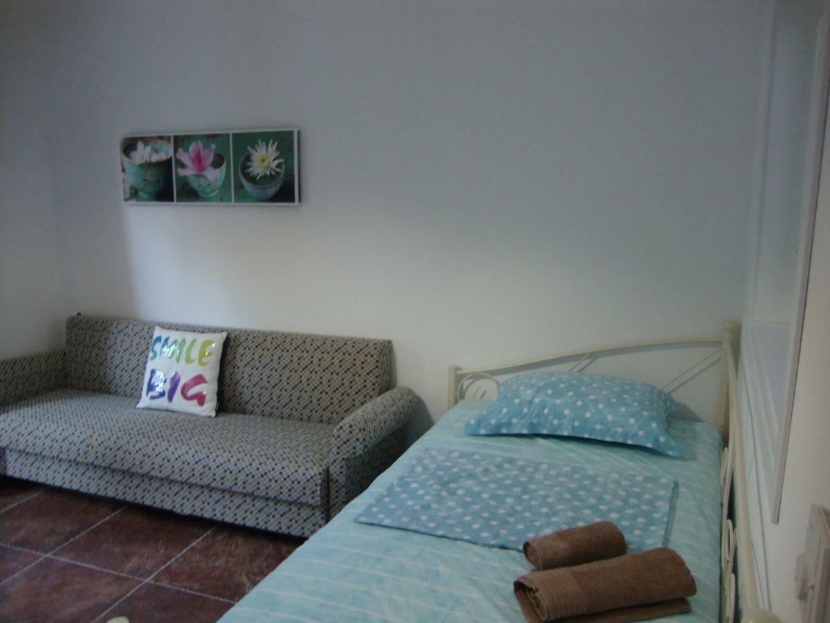 Maria Apartments 네아 카르발리 외부 사진