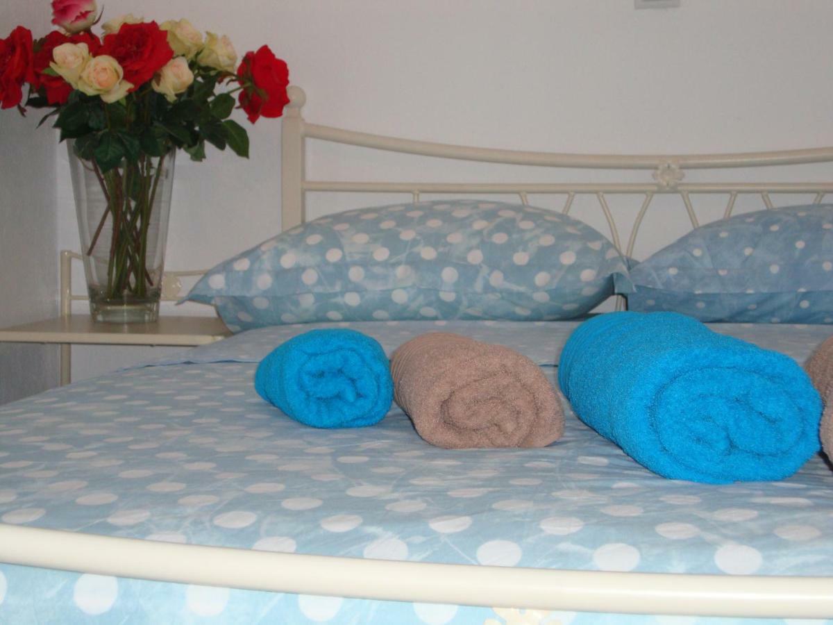 Maria Apartments 네아 카르발리 외부 사진
