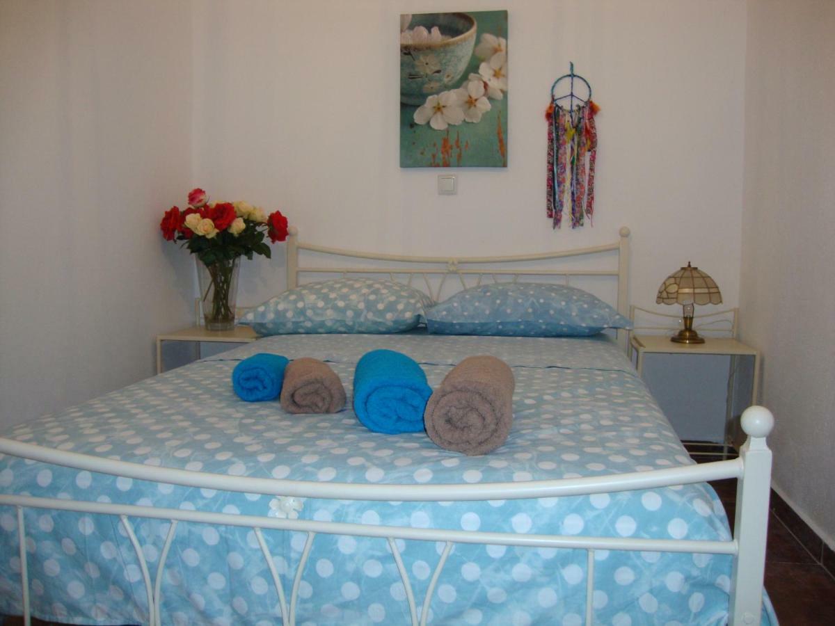 Maria Apartments 네아 카르발리 외부 사진